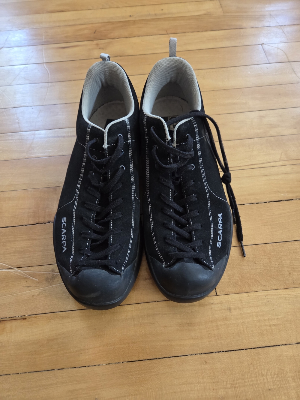 Scarpa Men's Black Low-Top Approach Shoes
